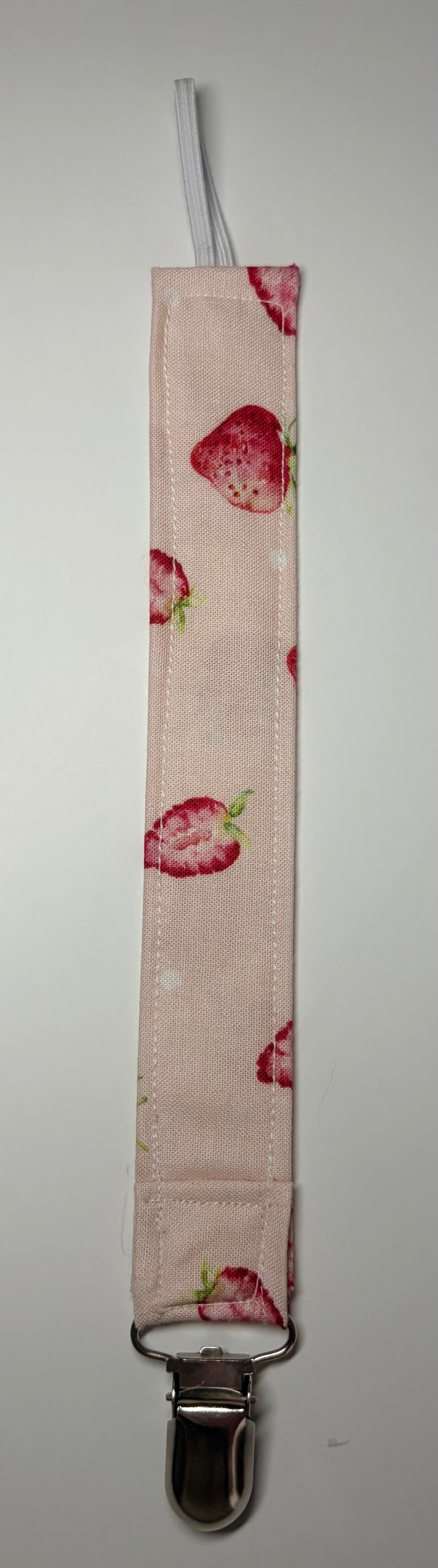 Pacifier clips