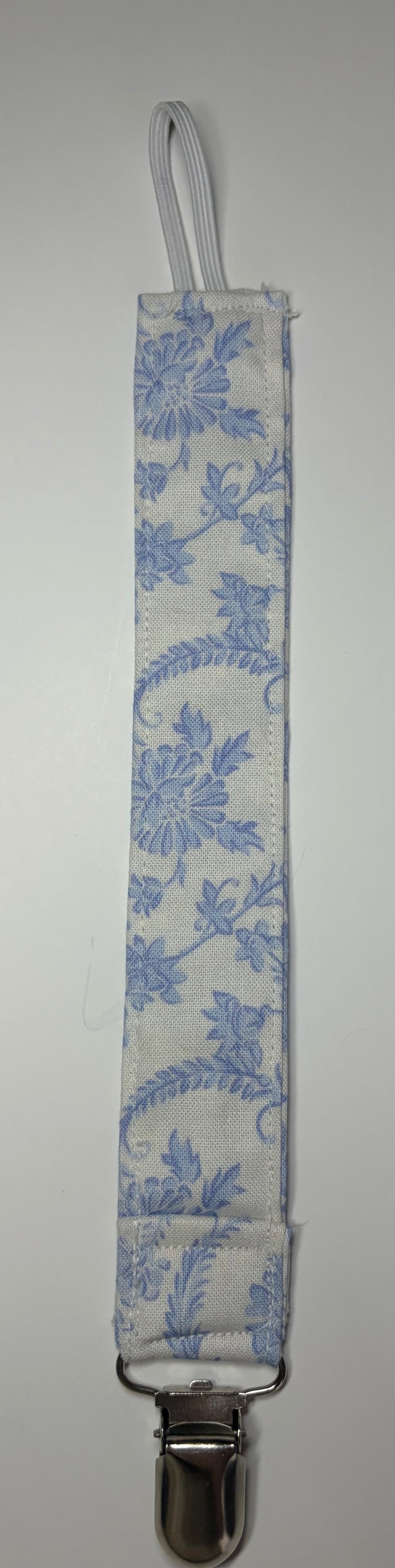 Pacifier clips