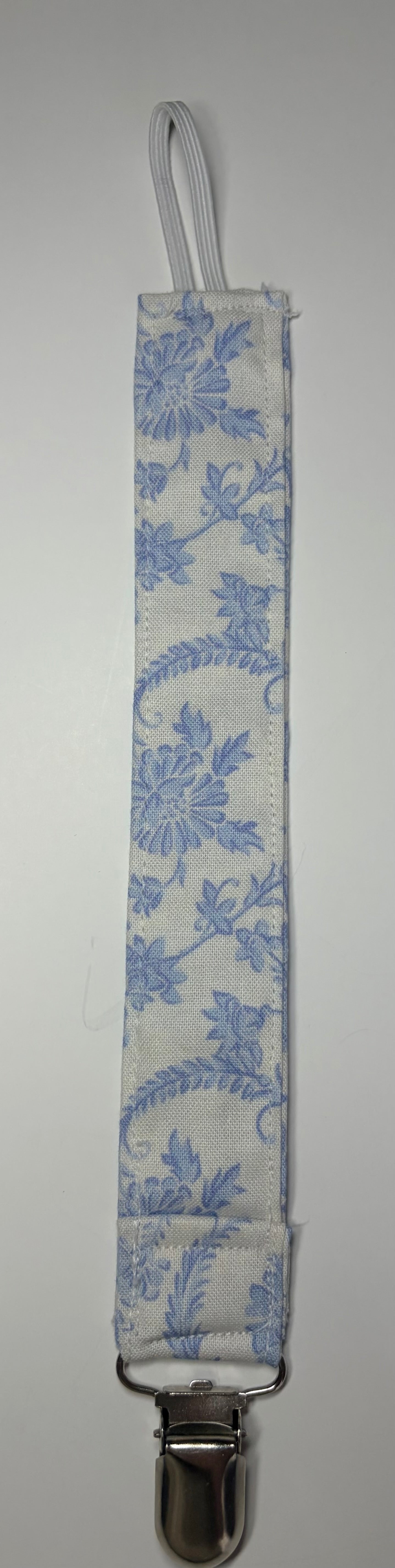 Pacifier clips